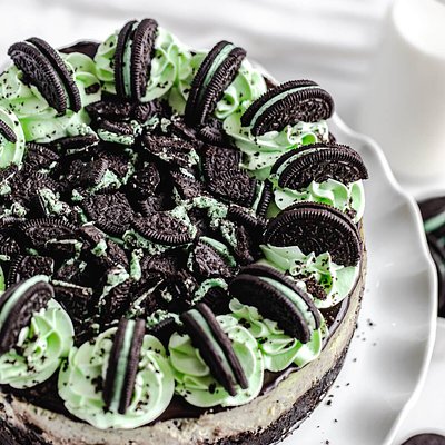 9" Mint Fudge Oreo Cheesecake