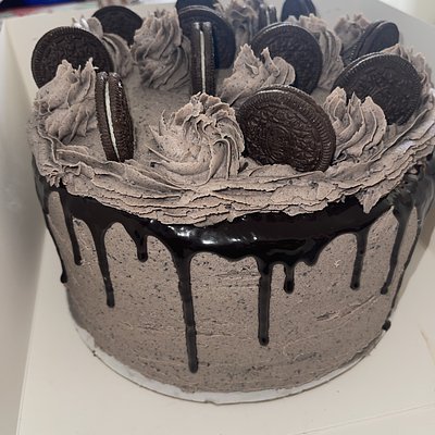 10" 4 Layer Round Cake