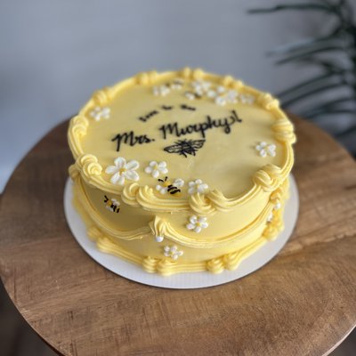 Medium Round Cake