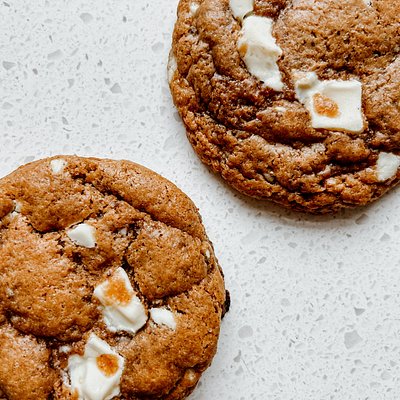 White Cinnamon Mocha Cookies - Pack Of 2