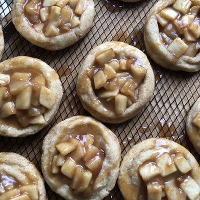 caramel apple snickerdoodles 🍎🍏