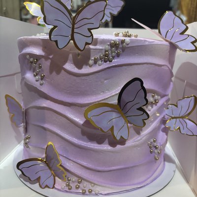 8” Cake