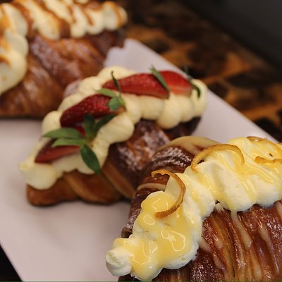 Lemon Merigue Filled croissant 