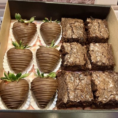 Snack Boxes & Party Trays