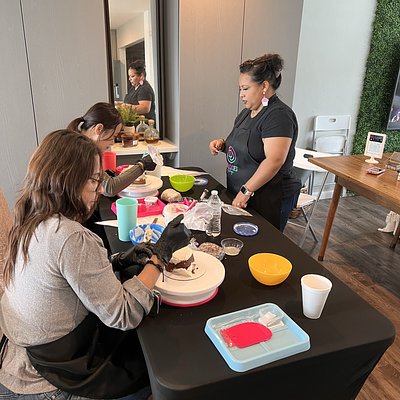  Private Large Group Cake Decorating Class