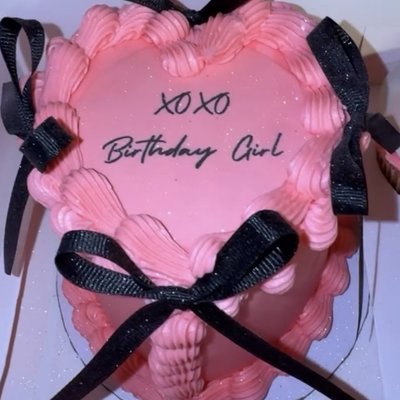 Two layer 4 inch heart cake 