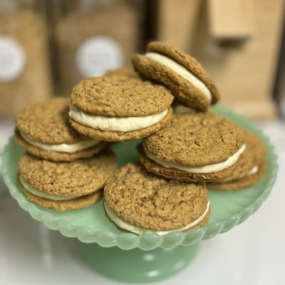 Oatmeal Cream pies (6ct)