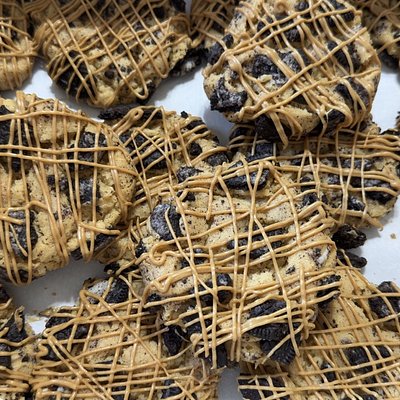 Peanut Butter Oreo Cookies 