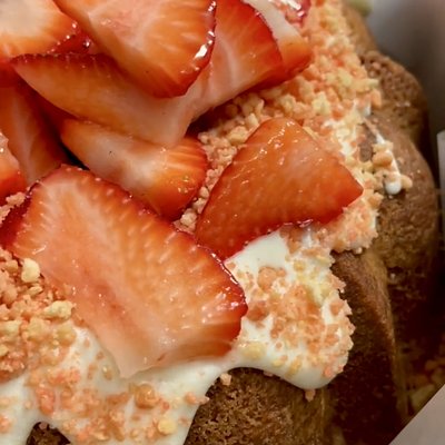 Fresh Strawberry Crunch Cream Cheese Pound Cake