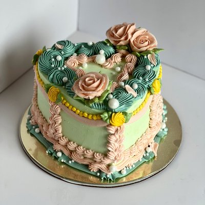 6” Custom Heart Cake