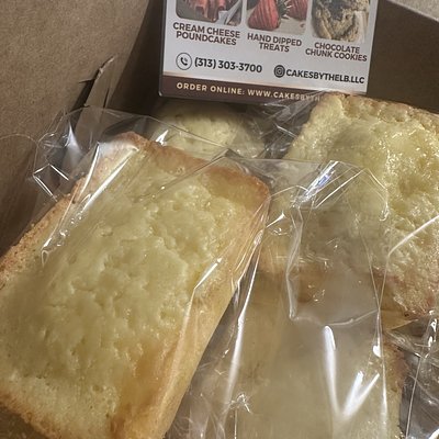 Lemon Pound Cake Bites 