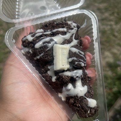 Cookies & Cream Cheesecake Slice