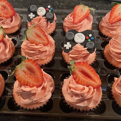Custom Cupcakes 