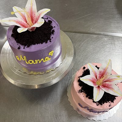 Mother’s Day Flower Cake