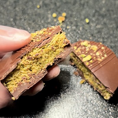 Dubai Knafeh Chocolate Minis