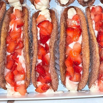 Churro Cheesecake Tacos (Medium 6)