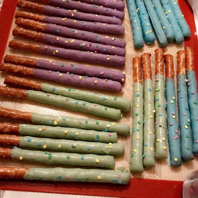 Pretzel Rods
