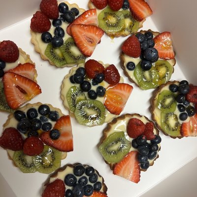 Fruit Tarts By The Dozen 