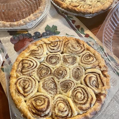 Cinnamon  Bun Apple Pie