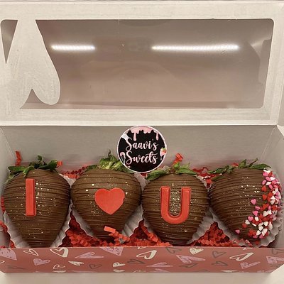 I ❤️ U Strawberry Box (4 ct) 
