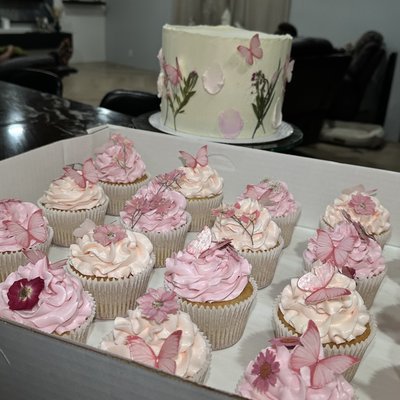 Large Cupcakes