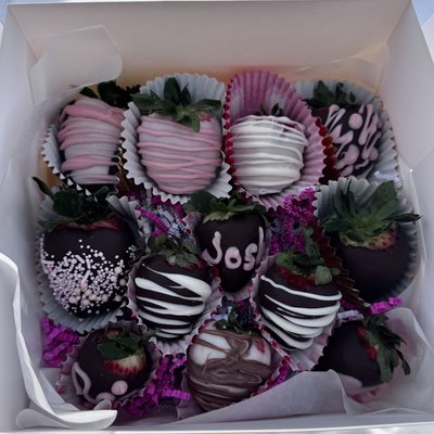 Custom Chocolate Covered Strawberries 