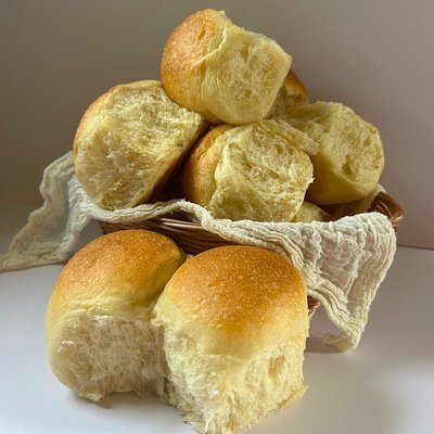 Sourdough Hawaiian Rolls (9ct)