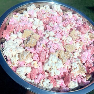 Large Gourmet Popcorn 