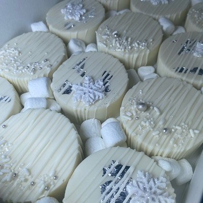 Chocolate Covered Oreos (Starting price)