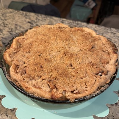 Signature Apple Crumb Pie 