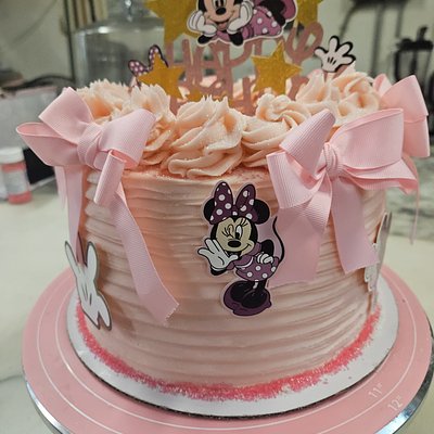 8-inch 3-layer Minnie Mouse Cake