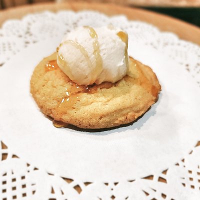 Honey Butter Cornbread Cookie 