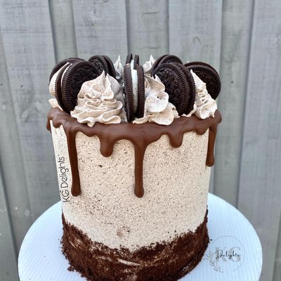 Cookies & Cream Delight Cake