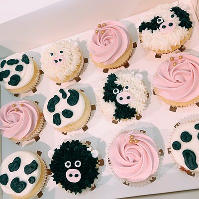 Dozen Custom Cupcakes