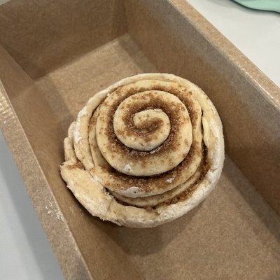 Cinnamon Rolls (tray of 2)
