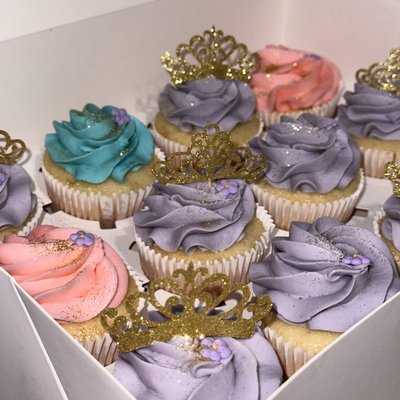 Add 1dozen Cupcakes To A Cake Order  