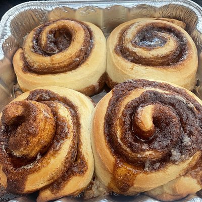 4-Pack Cinnamon Rolls W/ Icing
