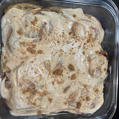 Cookie Butter Cinnamon Roll With Cookie Butter Cream Cheese Frosting