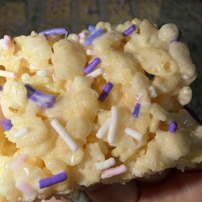 Rice Krispy Treats With Sprinkles