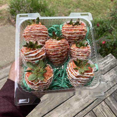 Strawberry Crunch Strawberries (6ct)