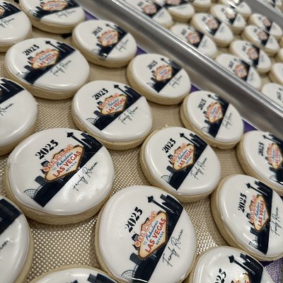  Custom Printed Cookies