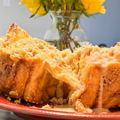 Iced Peach Cobbler Pull-Apart Loaf
