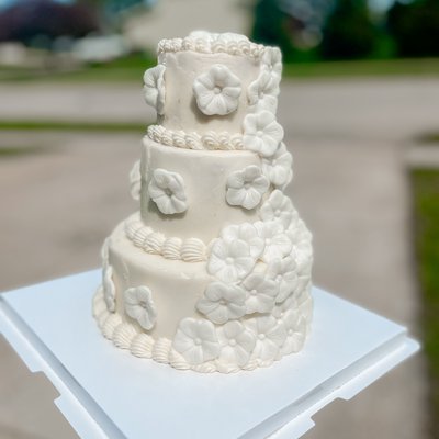 3 Tier Cakes (3 Layers Each Tier)
