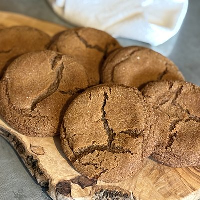 Molasses Cookies - 6 Count