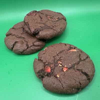 2oz Chocolate Strawberry Cookie(s)