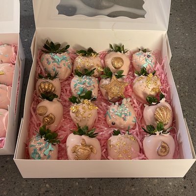 Dozen Berries 