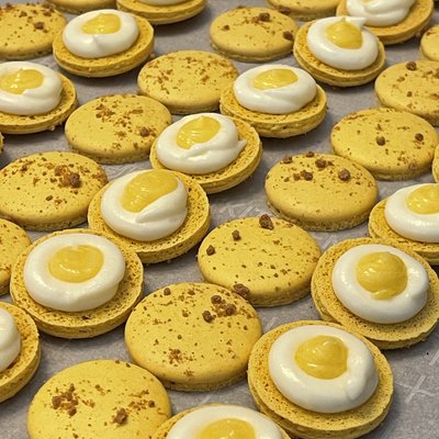 Lemon Cheesecake Macarons