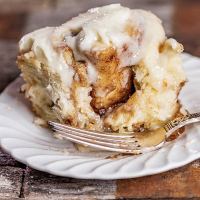 Infused Jumbo Cinnamon Rolls 4 Pack @ 200mg Each