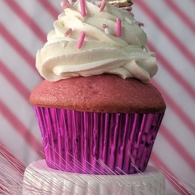 Barbie Pink Velvet Cupcakes, 1/2 Dozen