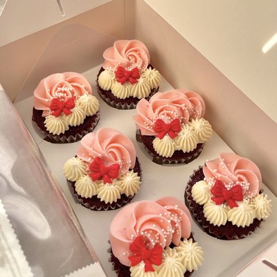 6 Pack Red Velvet Cupcake Case